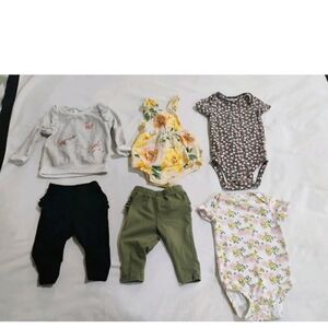 Baby Girls Clothing Bundle with Floral and Solid Patterns